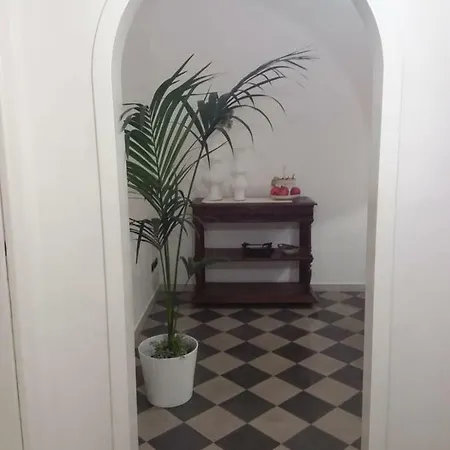 Lägenhet Maison Flores