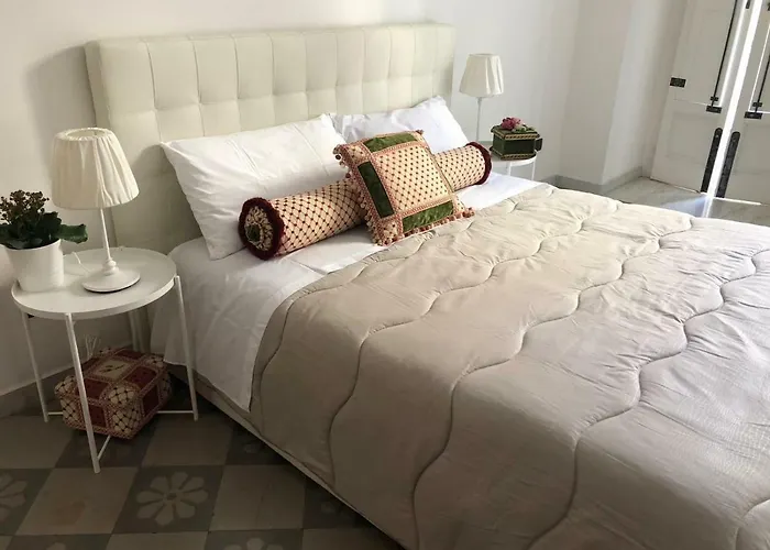 Apartment Maison Flores Bari