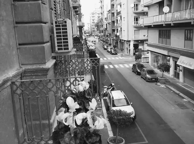 Maison Flores アパート バーリ